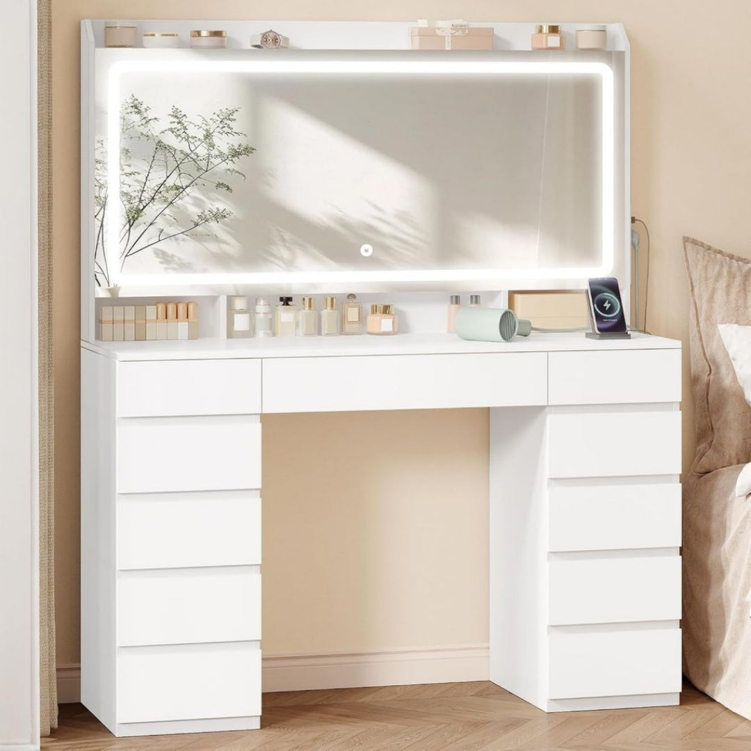 Table, Dimensions 39 x 108 x 144 cm